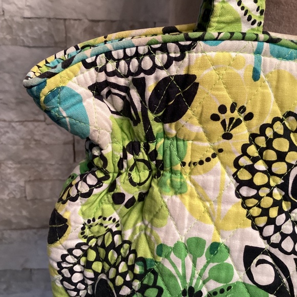 Vera Bradley Laura Shoulder Bag in Retired Pattern “Limes Up” - Picture 9 of 14